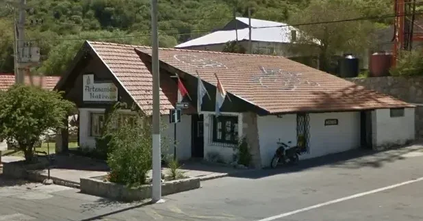Playón de estacionamiento en El Descanso